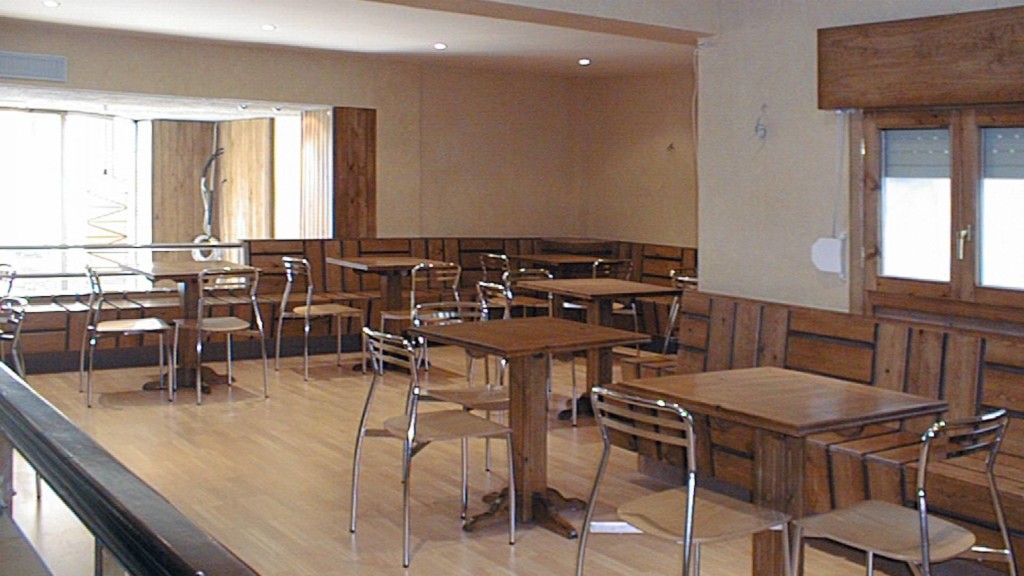 Reforma de Local para Bar-Cafetería. TO BANDO.2. Brualla-Alcaraz. Arquitectos.