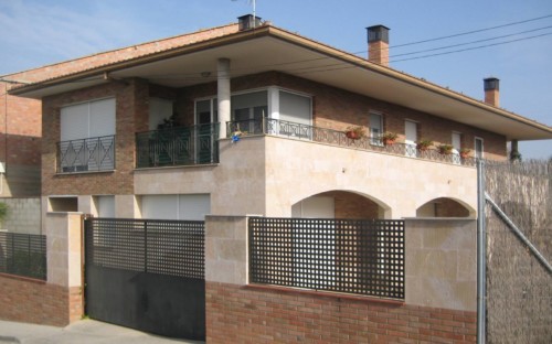 Vivienda unifamiliar aislada con garaje. Osso de Cinca 1. Huesca. Arquitectos. Brualla Alcaraz. 2