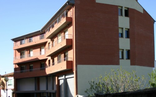 Edificio plurifamiliar. Santa Bárbara. Monzón. Huesca. Miguel Angel Brualla. Arquitecto.1