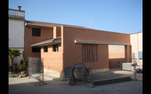 vivienda unifamiliar entre medianeras. Cofita. Huesca. Miguel Angel Brualla Palacín. Yolanda Alcaraz Quiroga. Arquitectos.